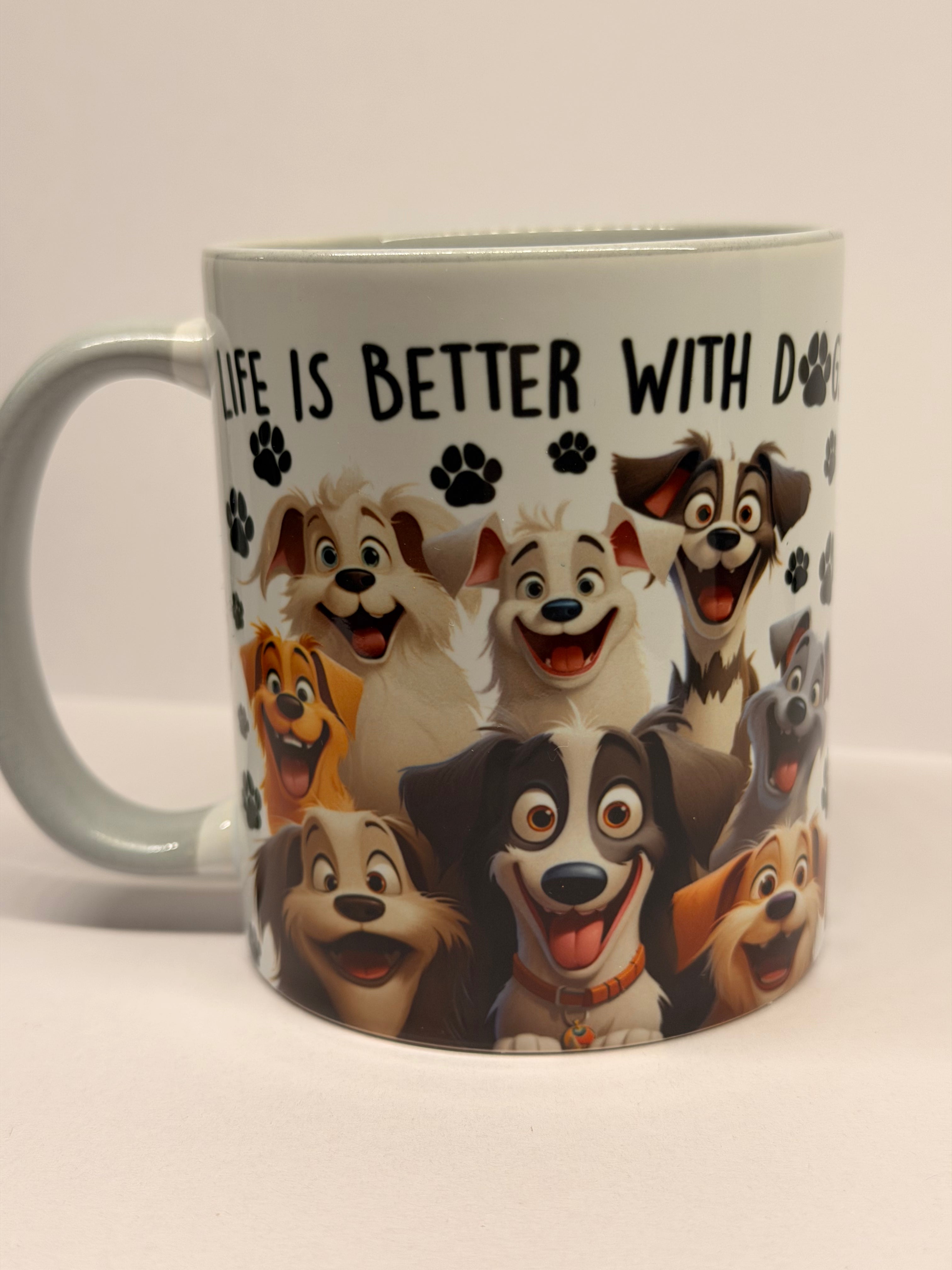 Κούπα “Life is Better with Dogs” – Σχέδιο με Διάφορα Σκυλάκια